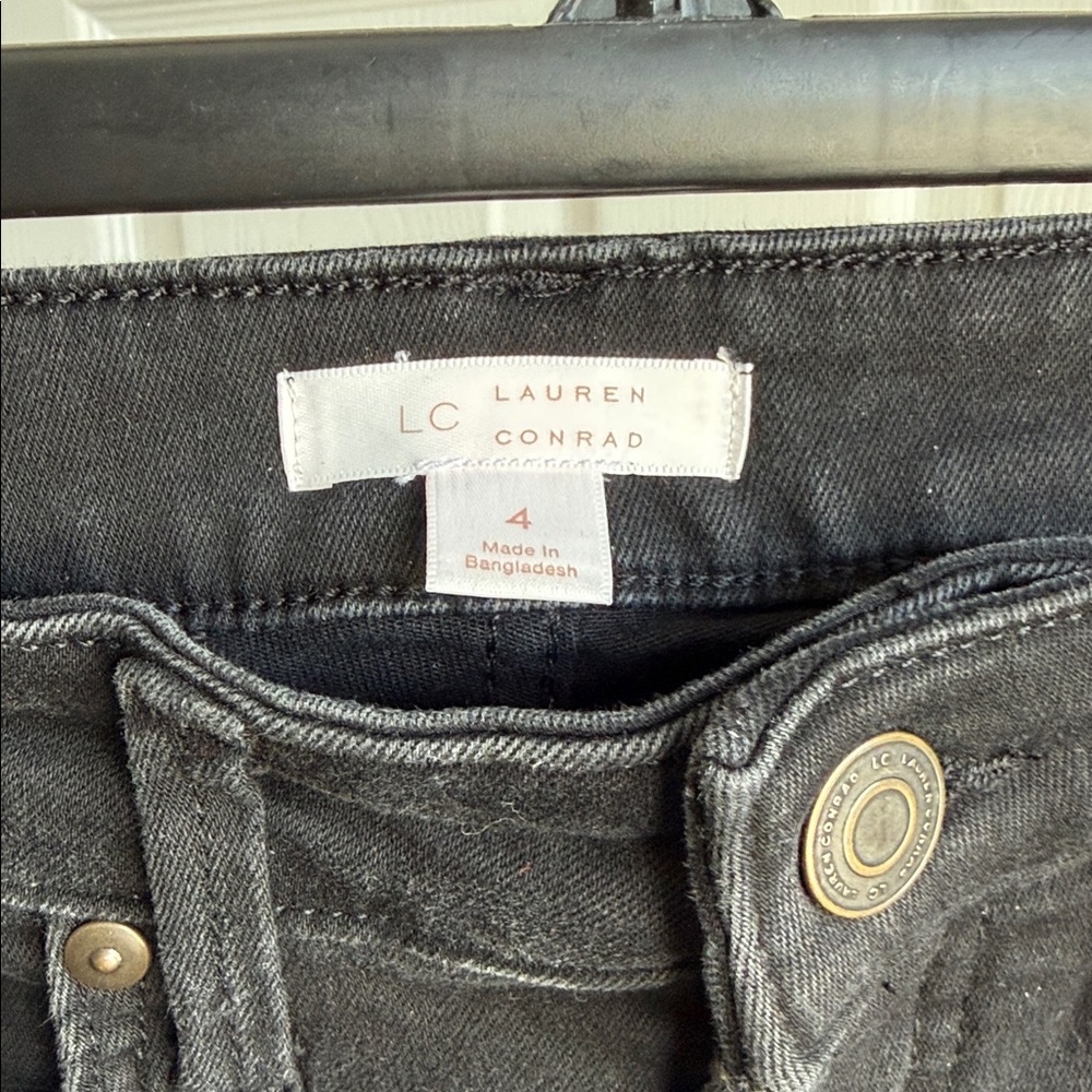 LC Lauren Conrad High Rise Cropped Kick Flare Black Wash Flare Jeans - Picture 2 of 8